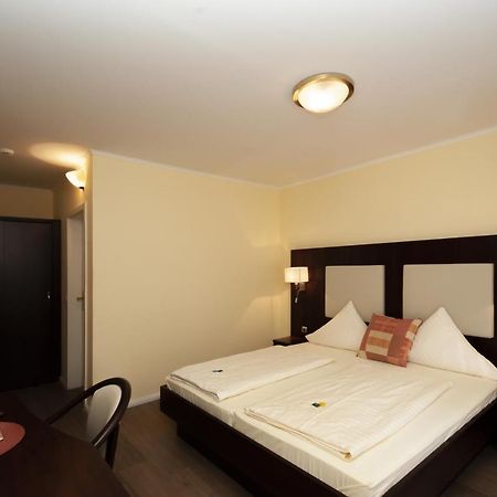 Hotel Gruene Tanne Αμβούργο Εξωτερικό φωτογραφία