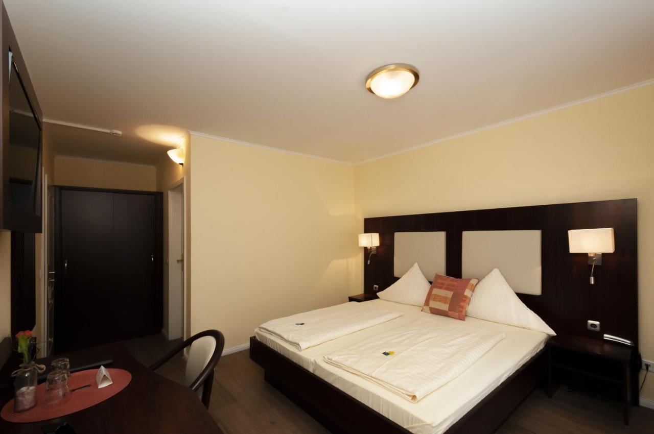 Hotel Gruene Tanne Αμβούργο Εξωτερικό φωτογραφία